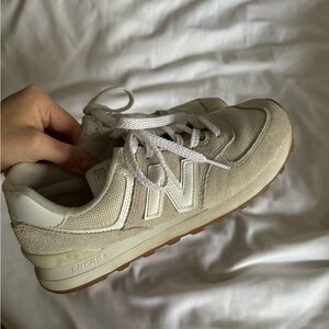 Women’s New Balance 574